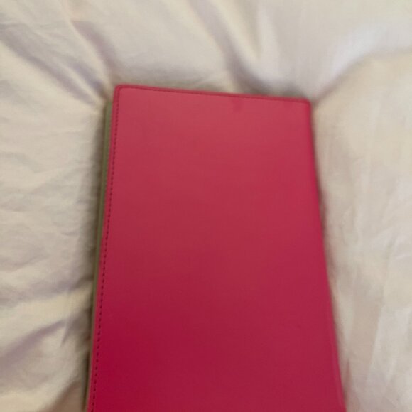 Nook with Pink cover - Picture 4 of 4